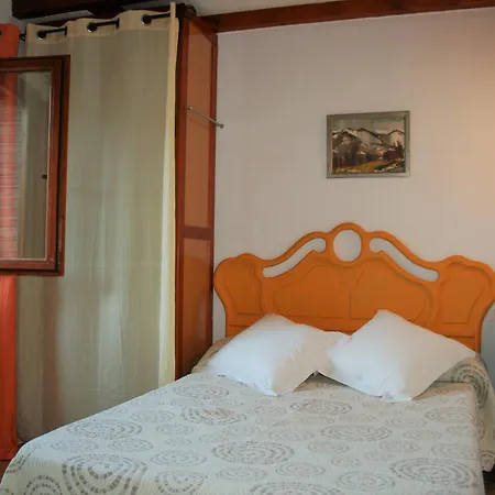 La Salamandra * El Arenal (Castile and Leon)